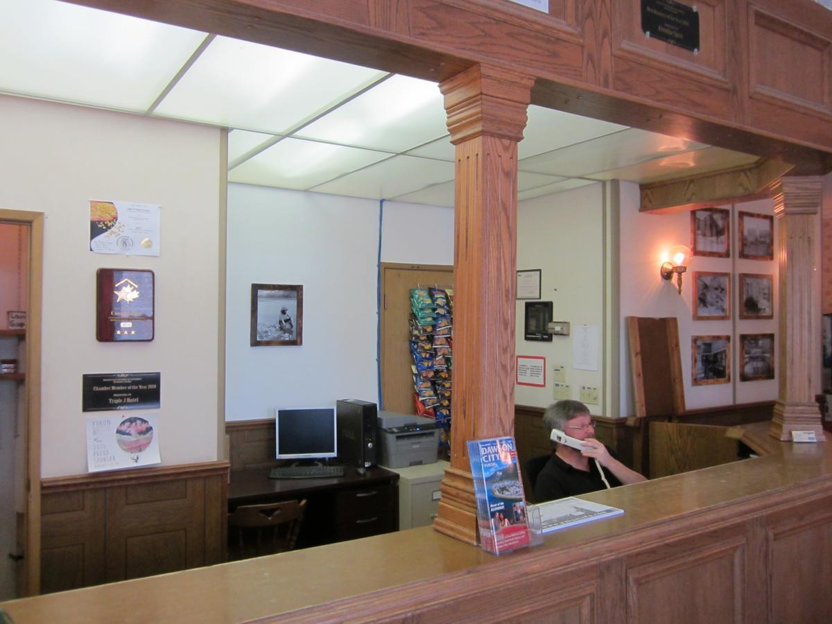 Triple J Hotel Dawson City Kültér fotó